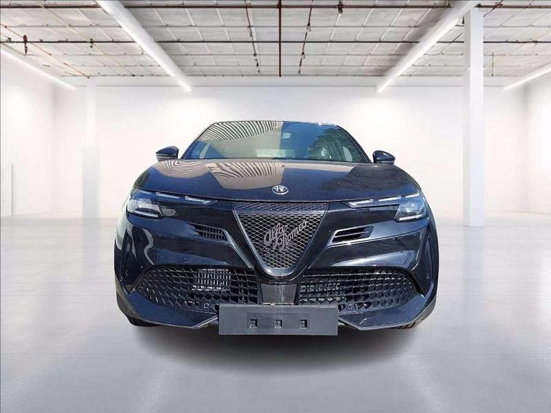 Nuova Alfa Romeo Junior 145 CV (106 kW) 2025 Nero metallizzato SUV