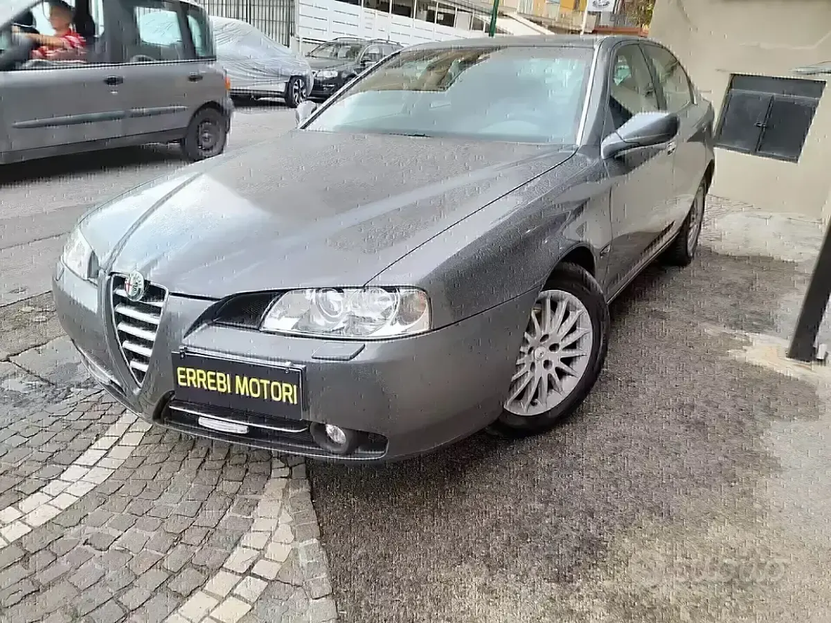 Begagnad Alfa Romeo 166 185 HK (136 kW) 2007 Grå Sedan