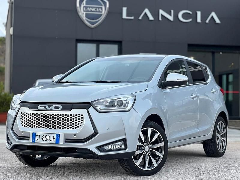 Argento Usata 2024 EVO Evo 3 SUV | 13.500 € (Buon prezzo) - Immagine 1/4