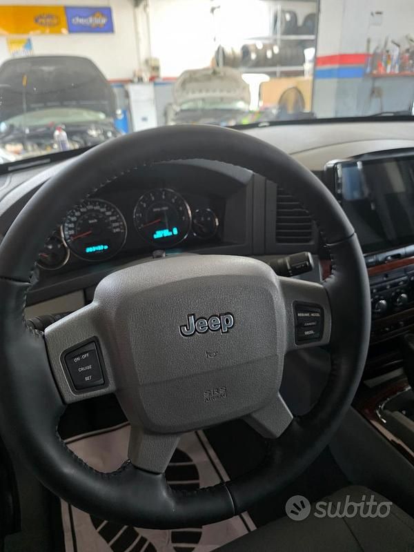 Usata Jeep Grand Cherokee 231 CV (169 kW) 2005 Nero SUV