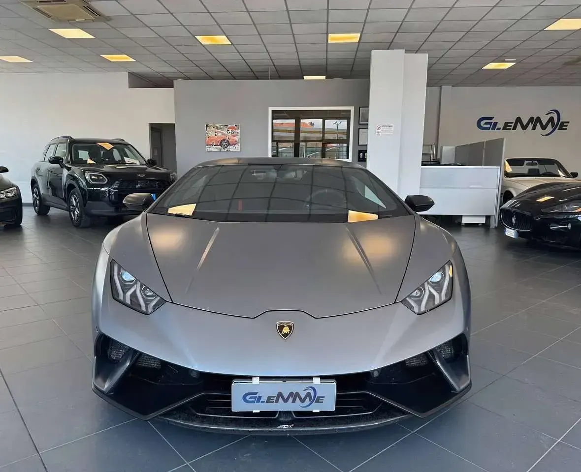 Usata Lamborghini Huracán 639 CV (469 kW) 2019 Titans grey Coupé