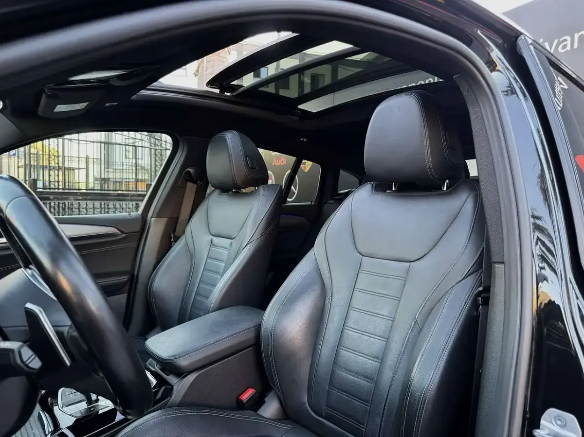 Usata BMW X4 M Sport 190 CV (139 kW) 2021 Black sapphire met SUV