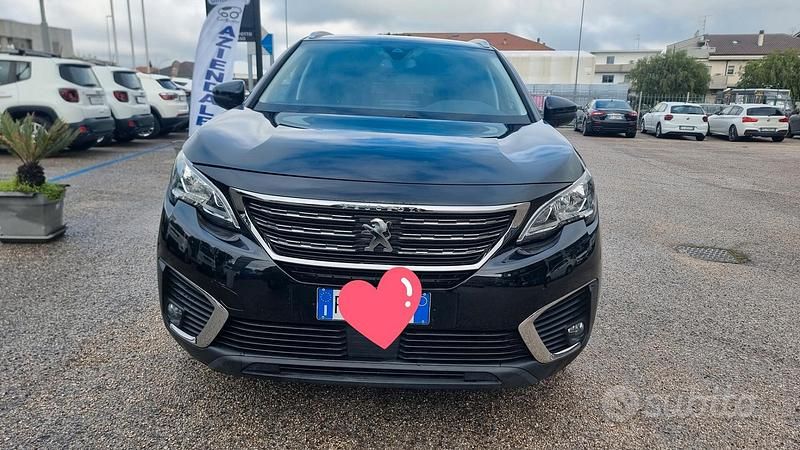 Usata Peugeot 5008 Business-Line 130 CV (95 kW) 2019 Nero SUV