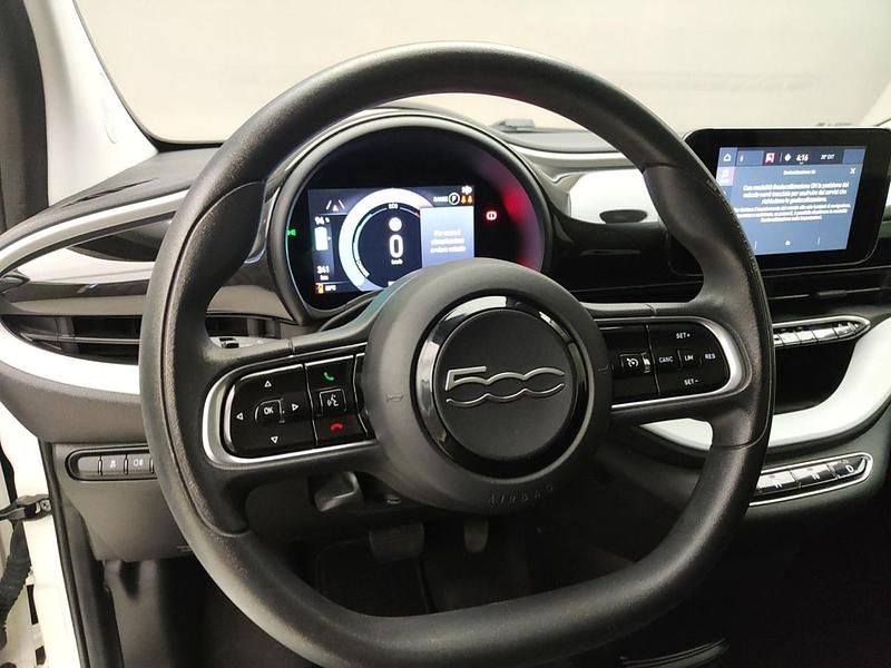 Usata Fiat 500e Passion 86 kW (118 CV) 2021 Bianco