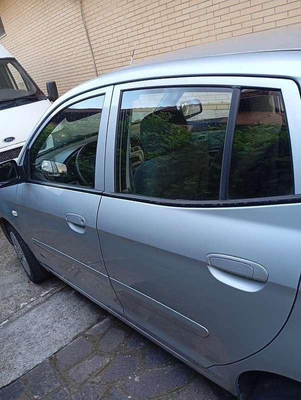 Usata Kia Picanto EX 65 CV (47 kW) 2007 Utilitaria