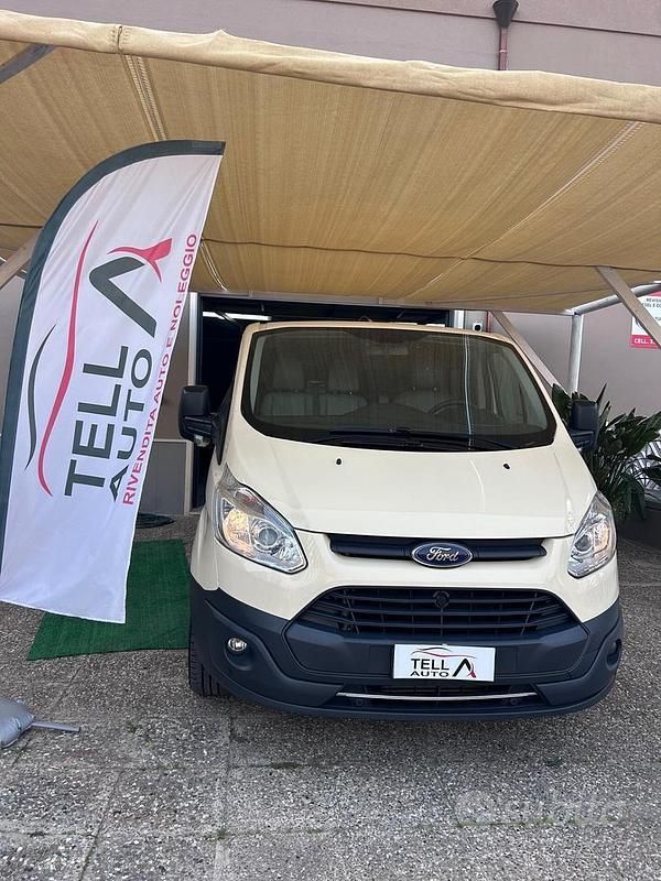 Usata Ford Transit 131 CV (96 kW) 2018 Nero Station wagon