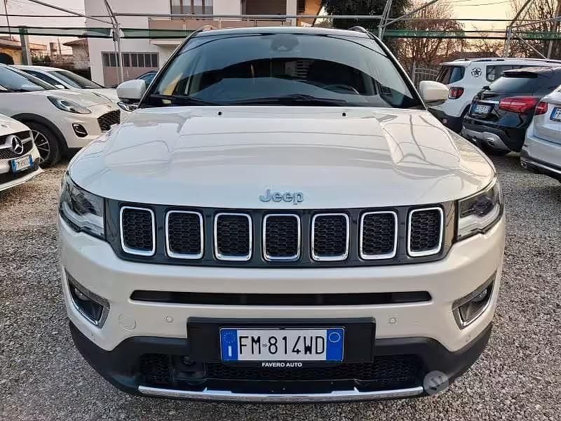 Usata Jeep Compass Limited 170 CV (125 kW) 2017 Bianco SUV