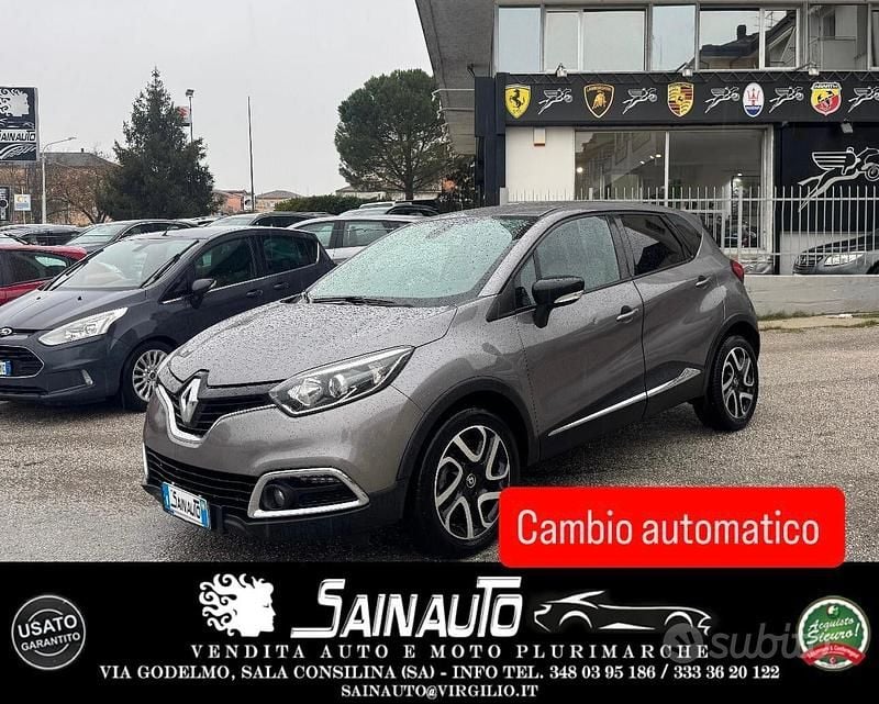 Grigio Usata 2017 Renault Captur SUV | 8200 € (Ottimo prezzo) - Immagine 1/4