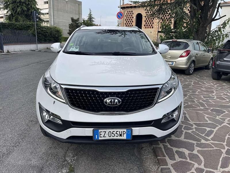 Bianco Usata 2015 Kia Sportage Active SUV | 9400 € (Ottimo prezzo) - Immagine 1/4