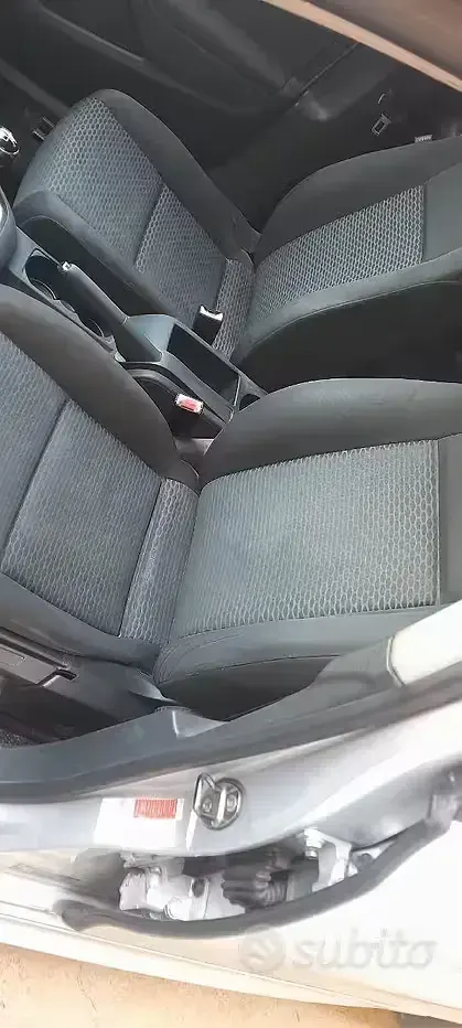 Usata VW Golf VI Edition 105 CV (77 kW) 2011 Grigio Berlina