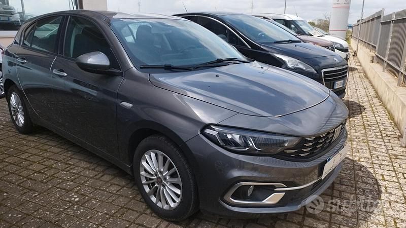 Usata Fiat Tipo Sport 131 CV (96 kW) 2021 Grigio Berlina