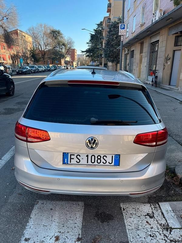 Usata VW Passat 150 CV (110 kW) 2018 Grigio Station wagon