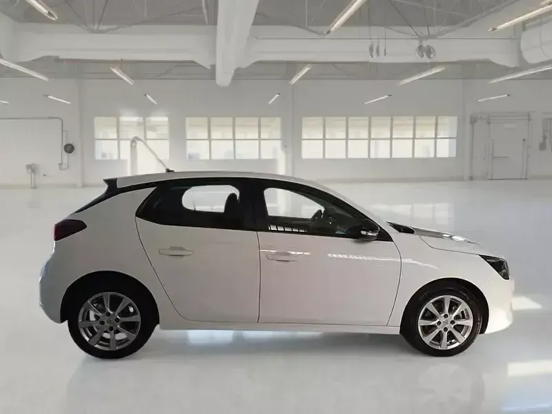 Usata Opel Corsa Edition 101 CV (74 kW) 2021 Bianco Utilitaria