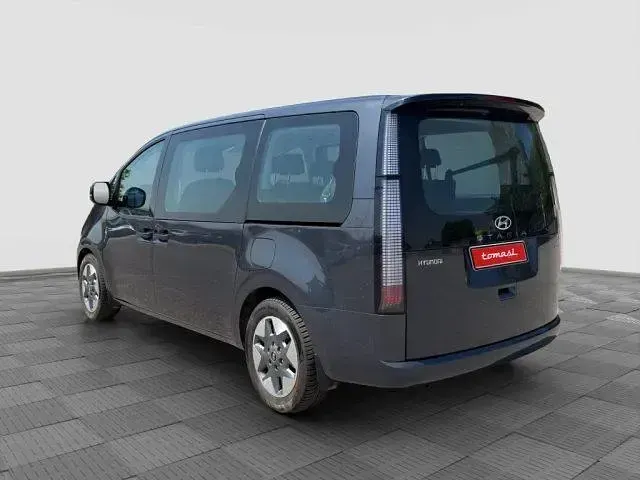 Usata Hyundai Staria 177 CV (130 kW) 2024 Graphite gray Monovolume