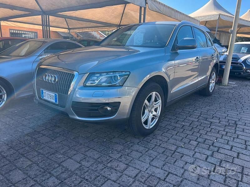 Grigio Usata 2009 Audi Q5 SUV | 8900 € (Buon prezzo) - Immagine 1/4