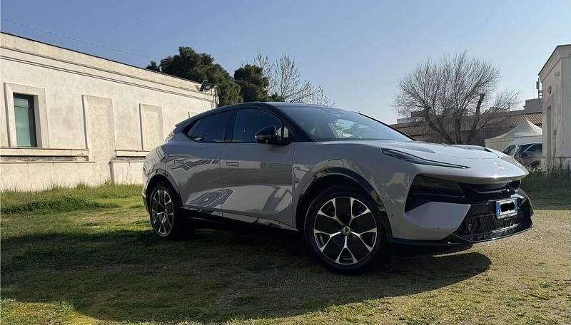 Usata Lotus Eletre 450 kW (612 CV) 2024 SUV