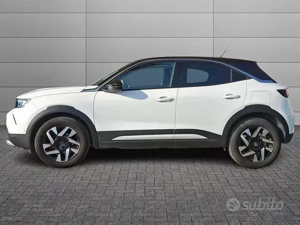 Usata Opel Mokka Elegance 101 CV (74 kW) 2023 Bianco SUV