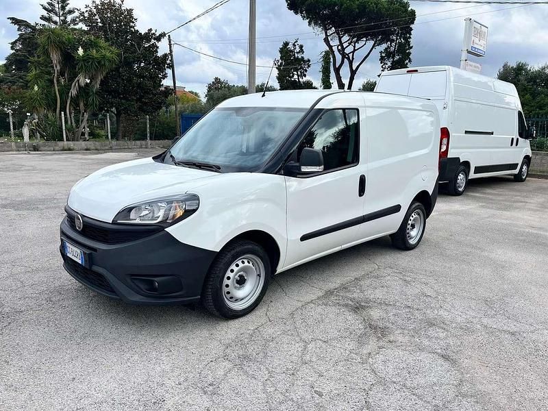 Bianco Usata 2021 Fiat Doblò Easy Monovolume | 9100 € (Ottimo prezzo) - Immagine 1/4