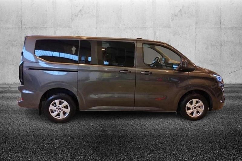 Usata Ford Transit Custom Titanium 136 CV (100 kW) 2025 Grigio Station wagon