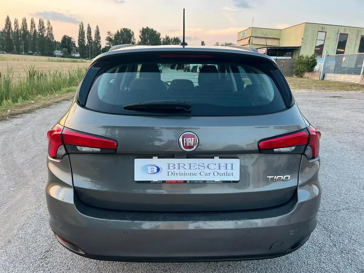 Usata Fiat Tipo Lounge 95 CV (69 kW) 2017 Grigio Station wagon