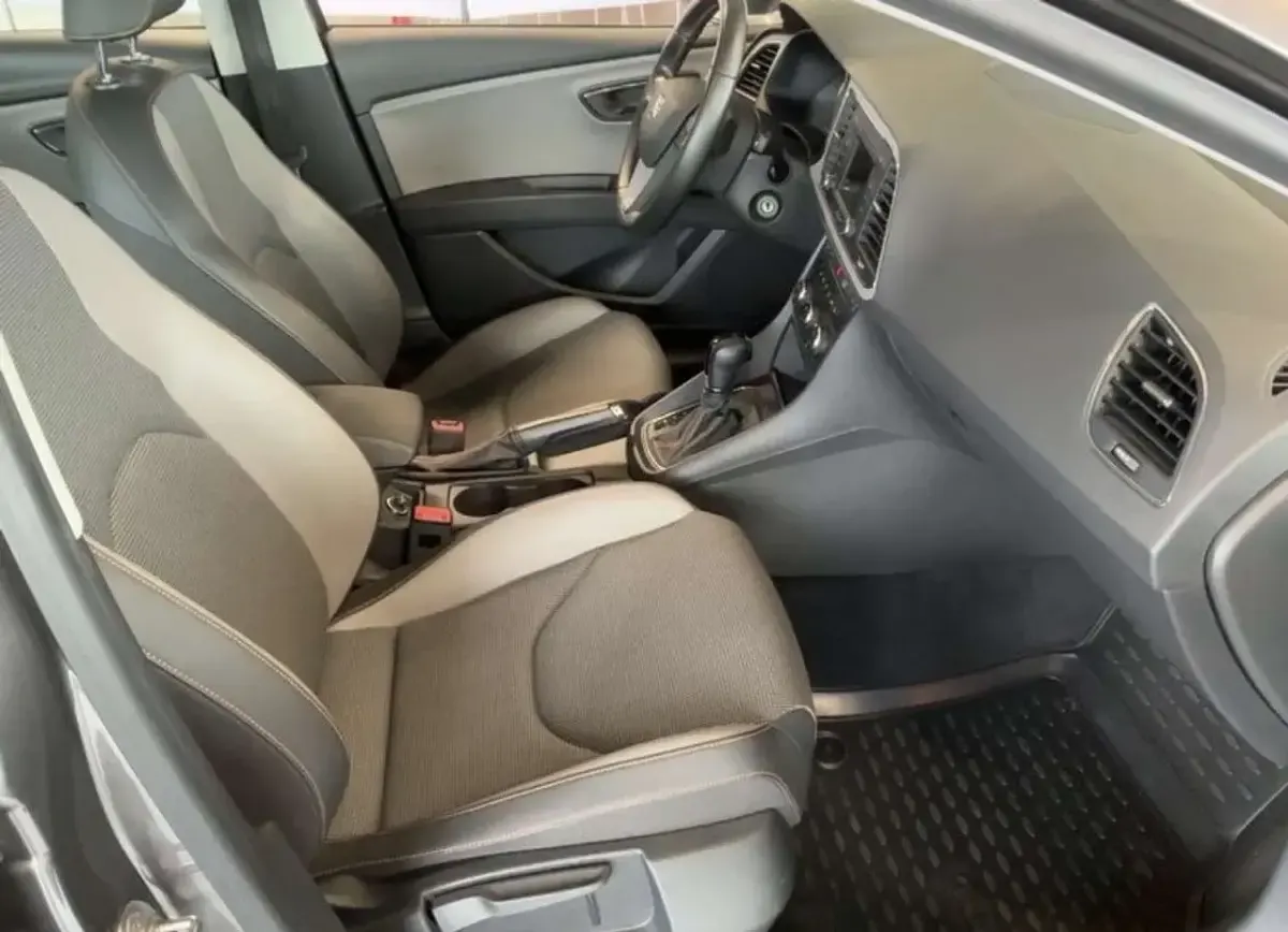 Usata Seat Leon X-Perience 4Drive 184 CV (135 kW) 2015 "technic" grau Station wagon