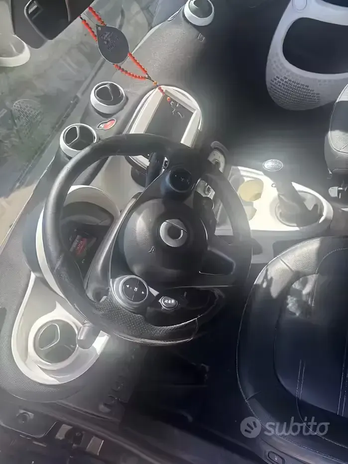Usata Smart ForFour 71 CV (52 kW) 2016 Grigio Utilitaria