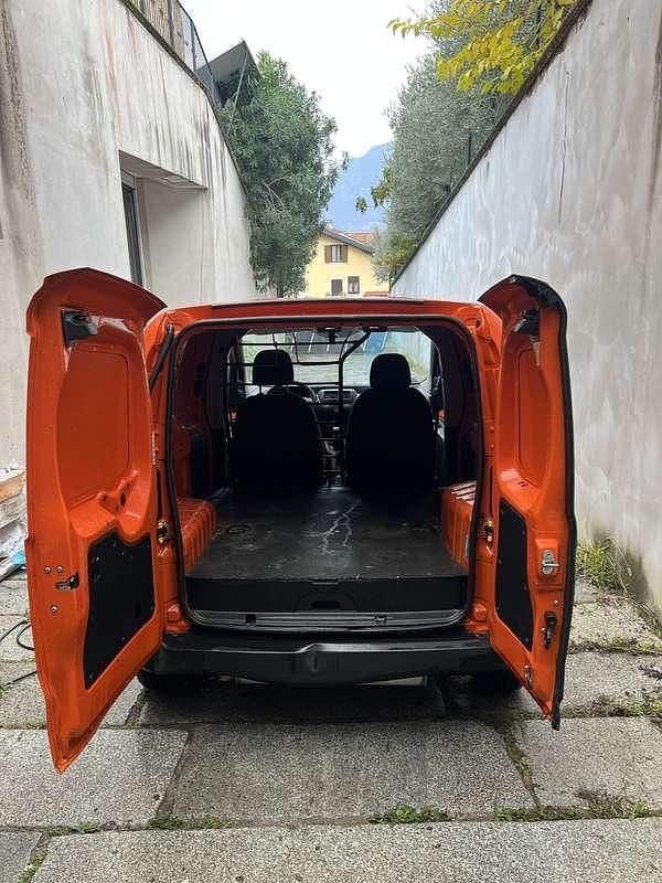 Usata Fiat Fiorino 75 CV (55 kW) 2010 Monovolume