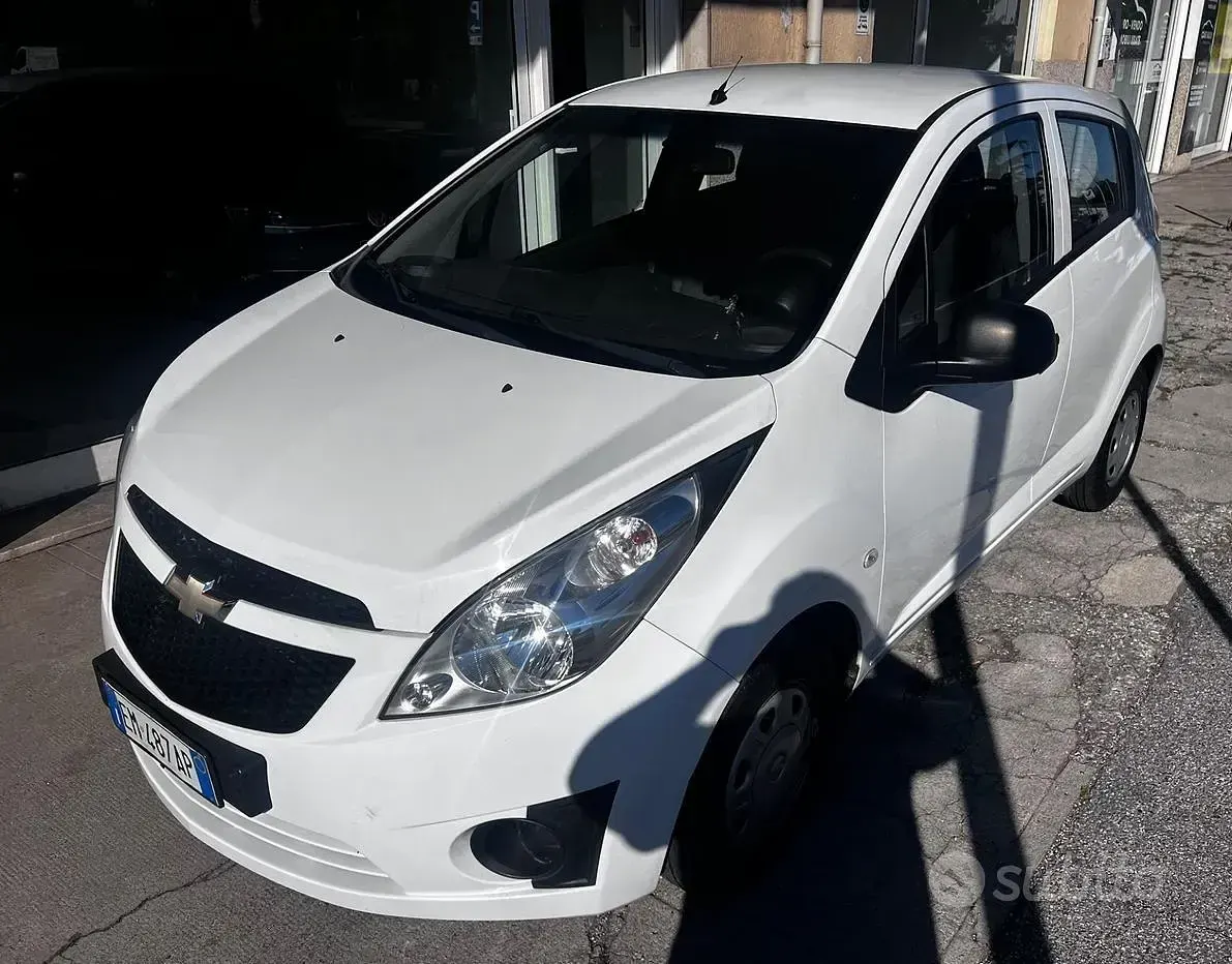 Usata Chevrolet Spark 68 CV (50 kW) 2012 Bianco Utilitaria