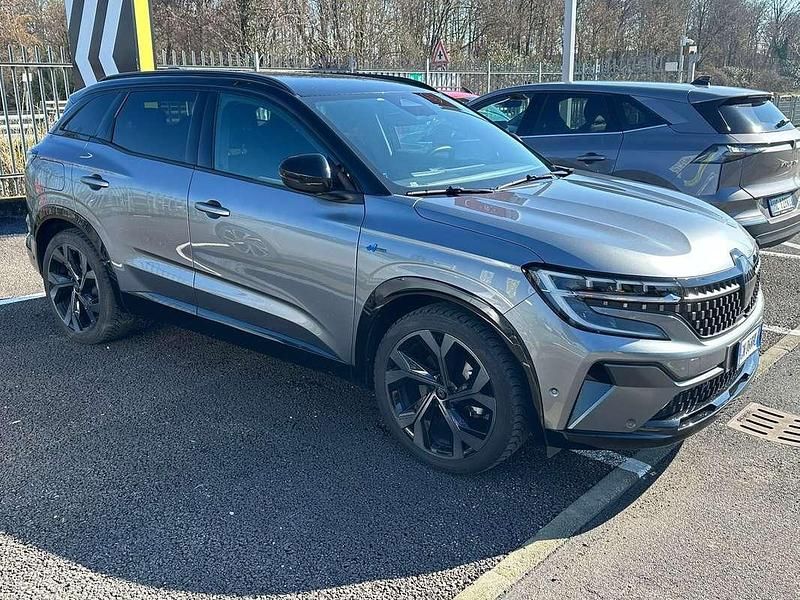 Usata Renault Austral Techno Esprit Alpine 131 CV (96 kW) 2023 Grigio SUV