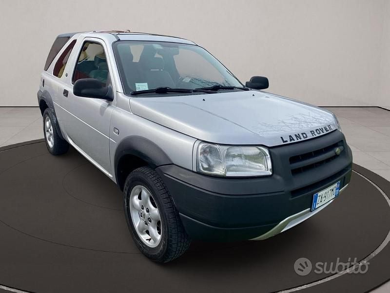 Usata Land Rover Freelander 111 CV (81 kW) 2002 Grigio SUV