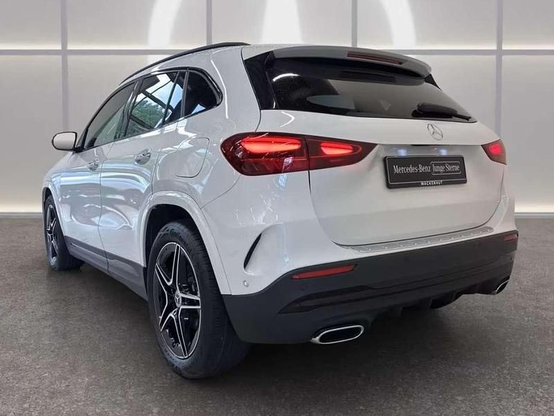 Usata Mercedes GLA200 AMG 163 CV (119 kW) 2024 Bianco SUV