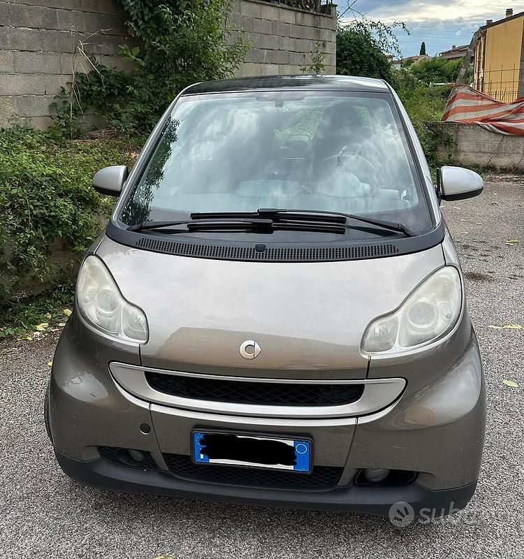 Usata Smart ForTwo Coupé Passion 71 CV (52 kW) 2010 Utilitaria