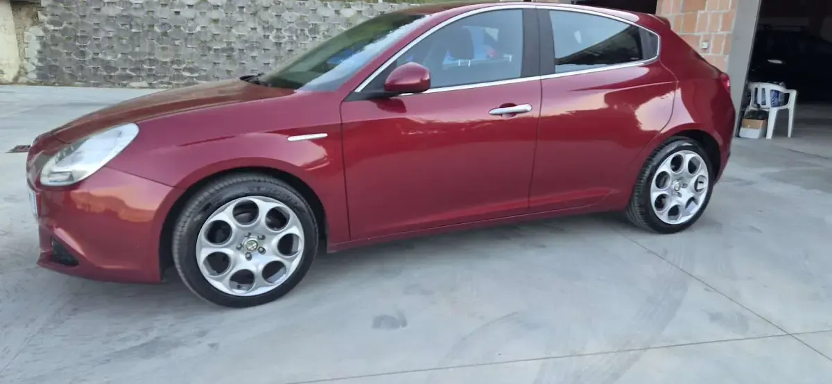 Usata Alfa Romeo Giulietta Distinctive 105 CV (77 kW) 2010 Utilitaria