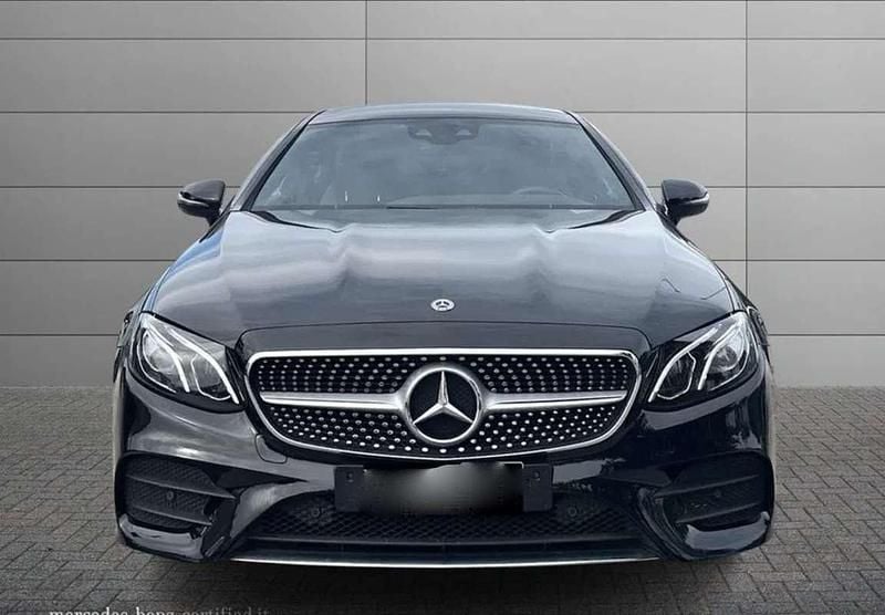 Usata Mercedes E220 AMG line 194 CV (142 kW) 2018 Nero Coupé