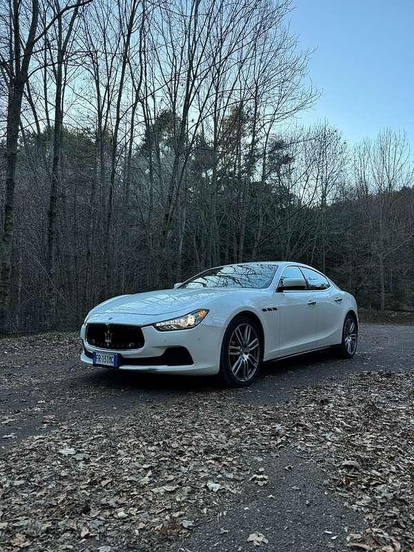 Usata Maserati Ghibli 275 CV (202 kW) 2015 Bianco Berlina