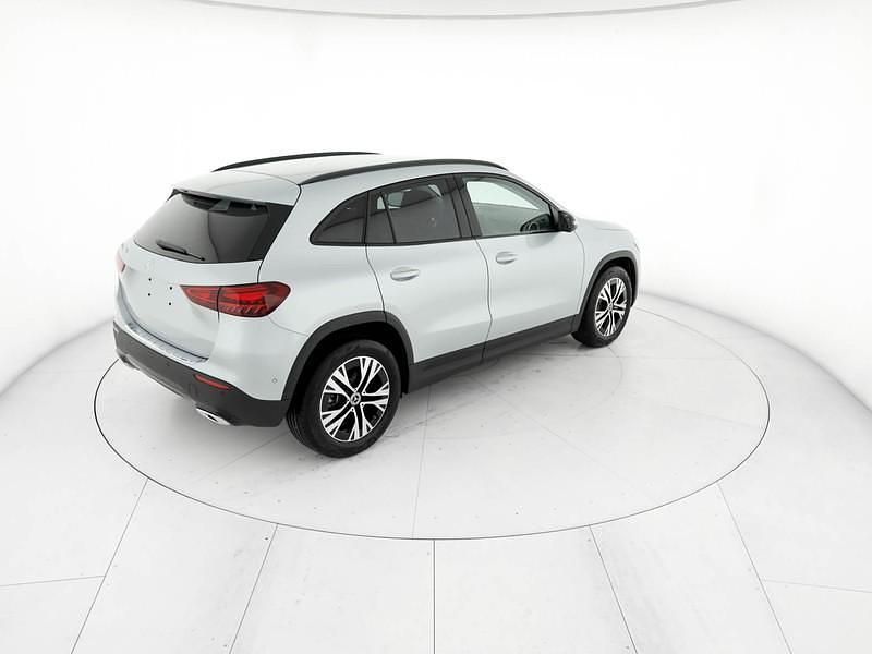 Nuova Mercedes GLA200 Progressive 150 CV (110 kW) 2026 Argento SUV