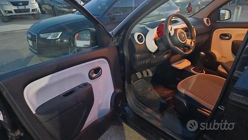 Usata Renault Twingo SE 70 CV (51 kW) 2015 Nero Utilitaria