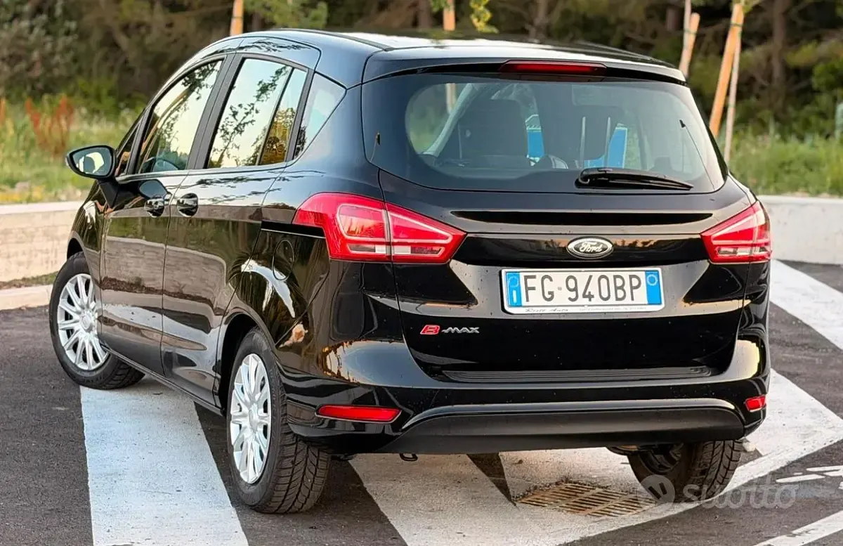 Usata Ford B-MAX Business Edition 95 CV (69 kW) 2017 Nero Monovolume