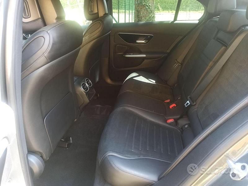 Usata Mercedes C220 AMG line 200 CV (147 kW) 2021 Grigio Berlina