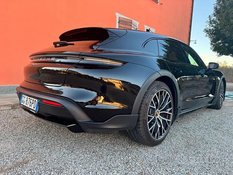 Nero Usata 2022 Porsche Taycan Station wagon | 70.000 € (Ottimo prezzo) - Immagine 1/4