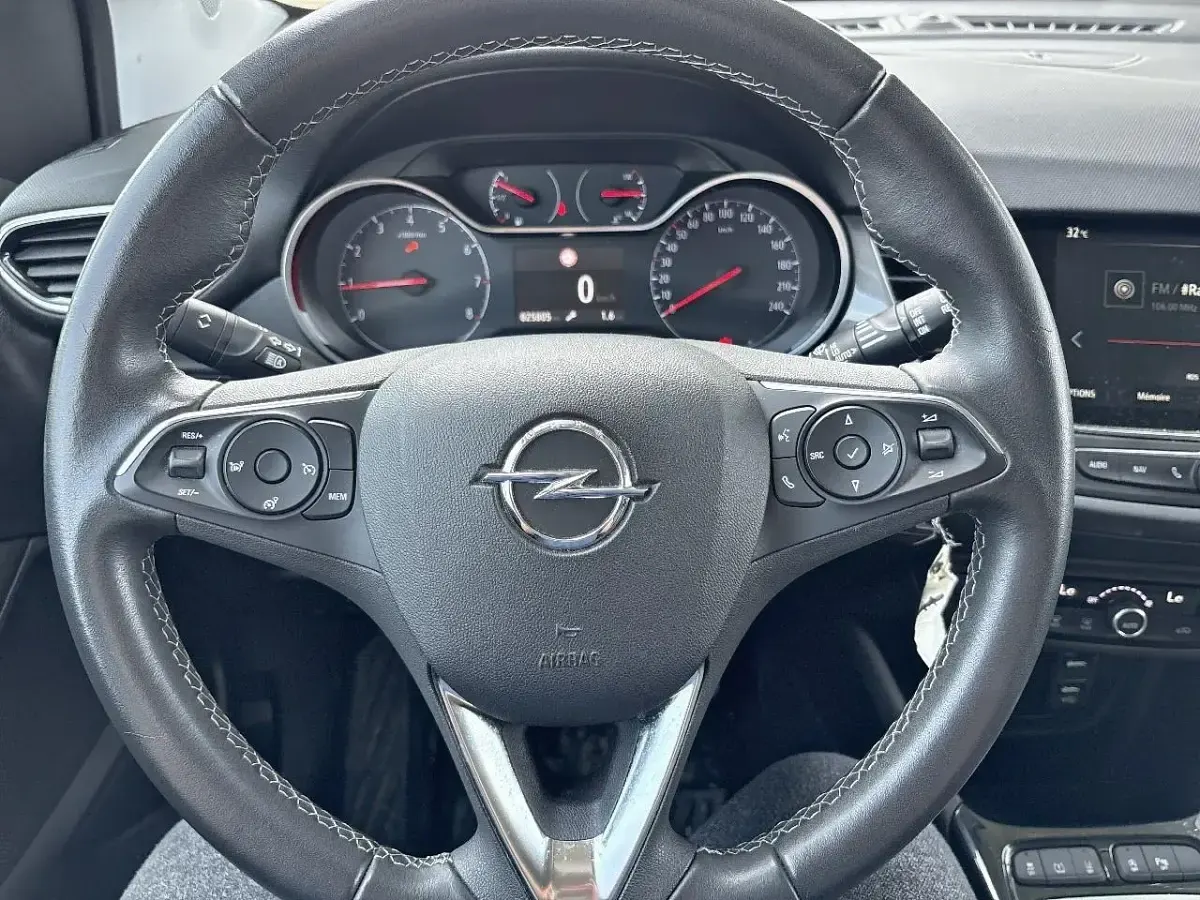 Usata Opel Crossland Elegance 110 CV (80 kW) 2023 Grigio SUV