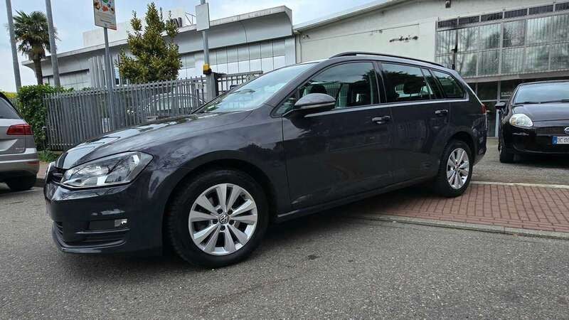 Usata VW Golf VII Executive 110 CV (80 kW) 2016 Nero Station wagon