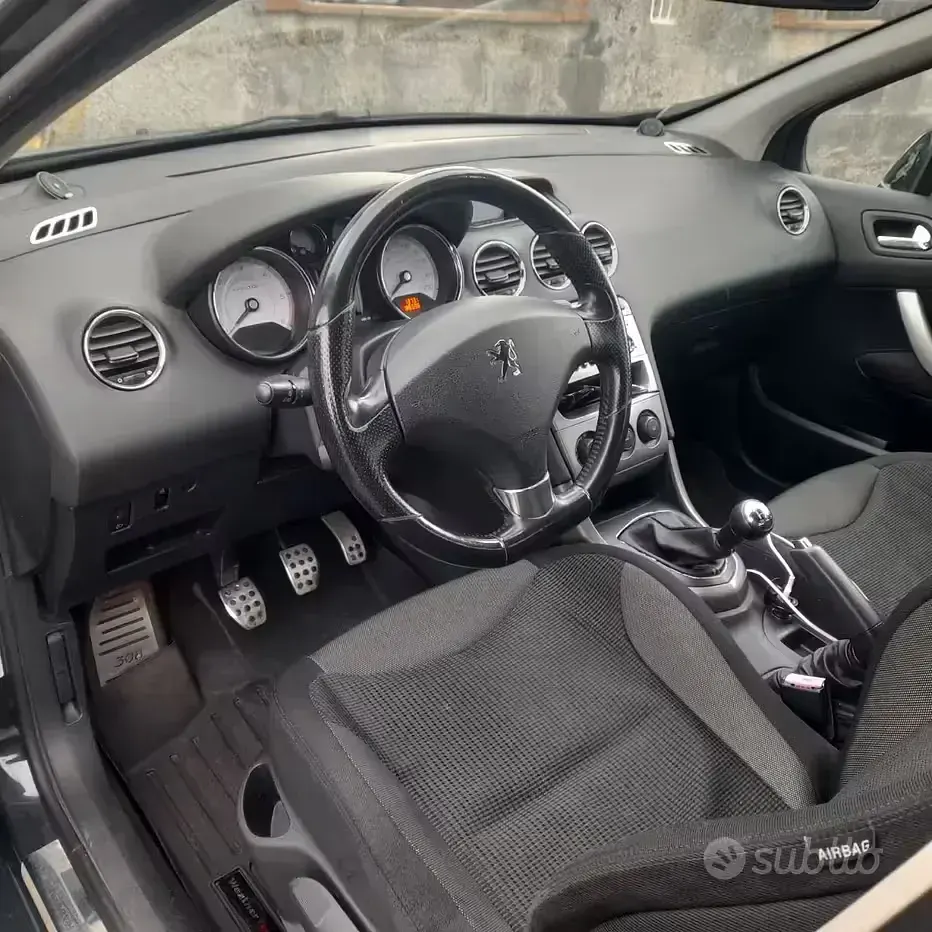 Usata Peugeot 308 90 CV (66 kW) 2009 Nero Berlina
