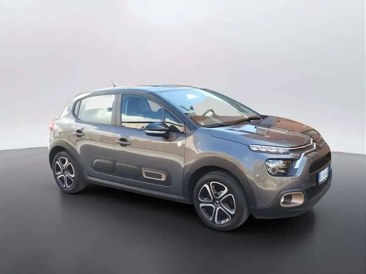 Usata Citroën C3 Shine 102 CV (75 kW) 2023 Grigio Utilitaria