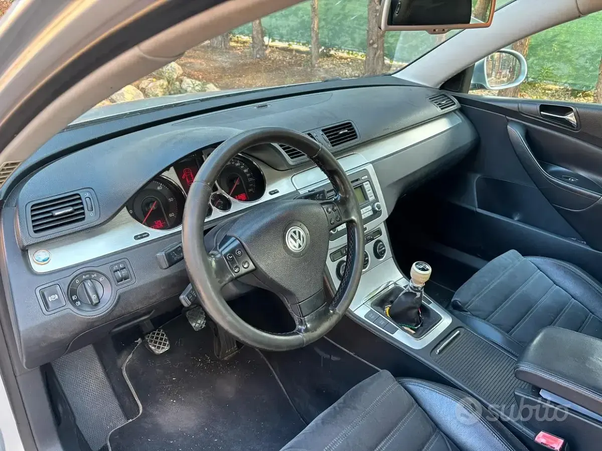 Usata VW Passat 136 CV (100 kW) 2009 Berlina