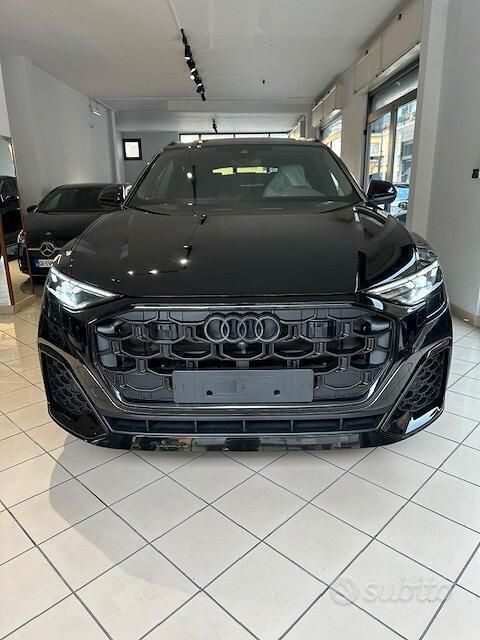 Nuova 2025 Audi Q8 S-Line SUV | 97.500 € (Cara) - Immagine 1/4