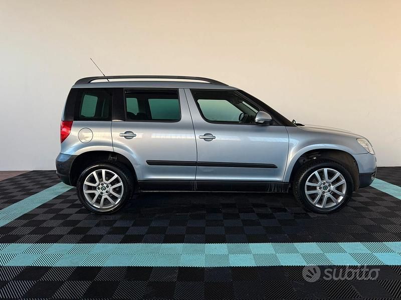 Usata Skoda Yeti Adventure 110 CV (80 kW) 2010 Blu SUV