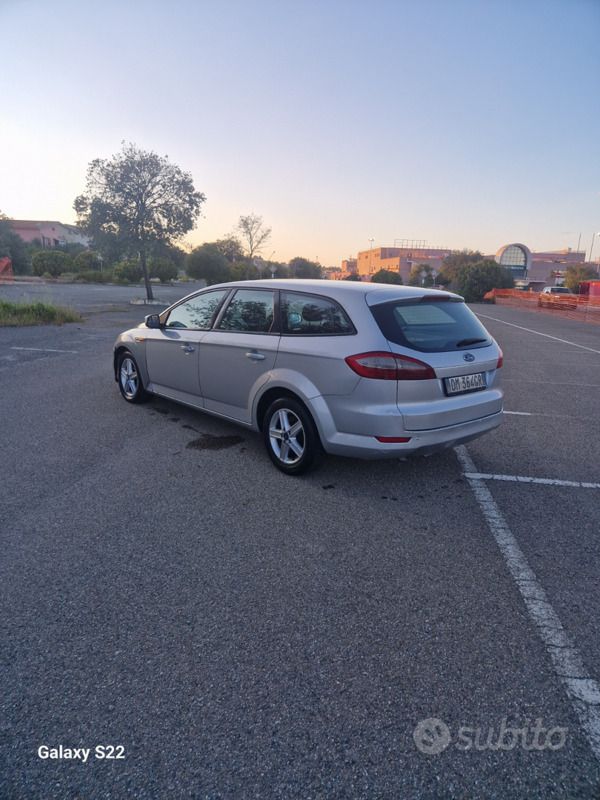 Grigio Usata 2006 Ford Mondeo Station wagon | 1600 € - Immagine 1/3