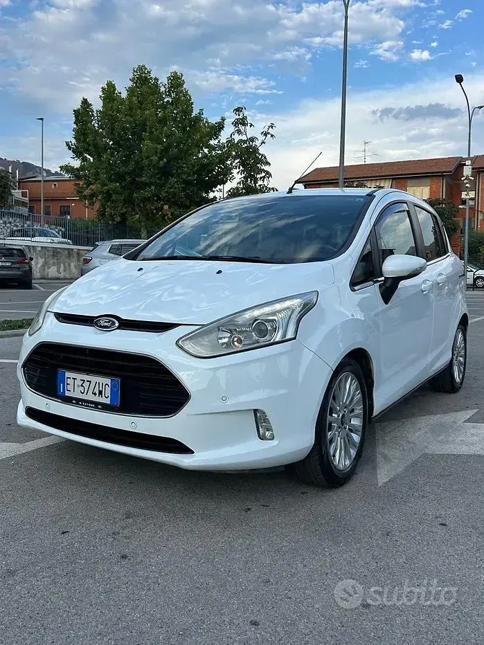 Usata Ford B-MAX Titanium 100 CV (73 kW) 2014 Bianco Monovolume