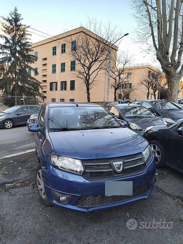 Usata Dacia Sandero 75 CV (55 kW) 2014 Blu Berlina